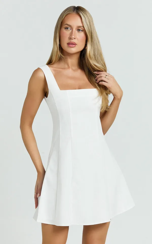 New Showpo Adiana Mini Dress Linen Square Neck Shirred Back A Line Dress Size M - Image 5