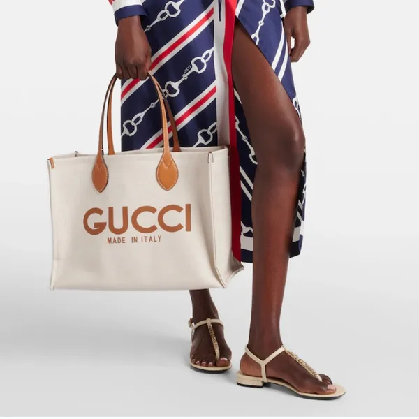 GUCCI logo printed large canvas shopper tote shoulder bag - Image 6