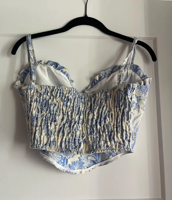 Blue and white going out top Size L - Image 2