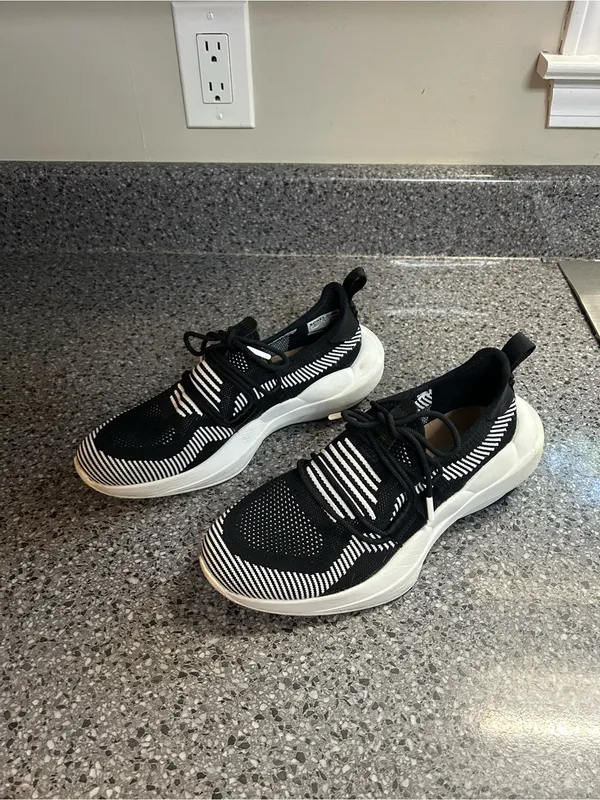 Sorel Black and White Knit Lace-Up Athletic Sneakers - Image 4