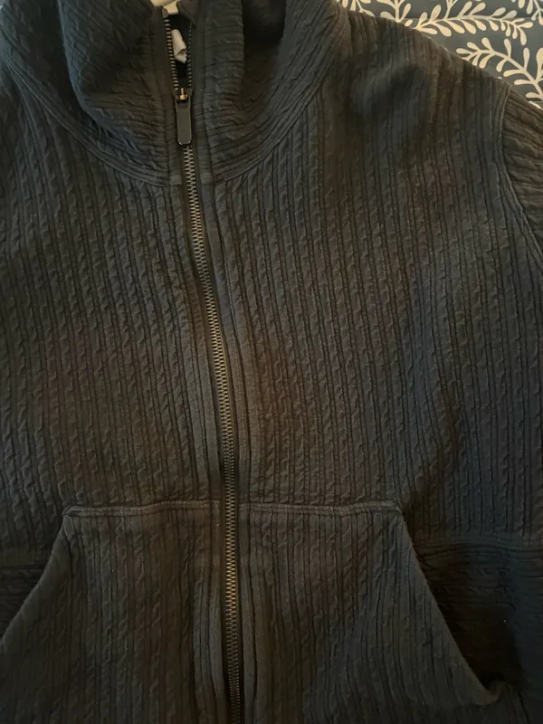 Lululemon Full-Zip Jacket - Image 3