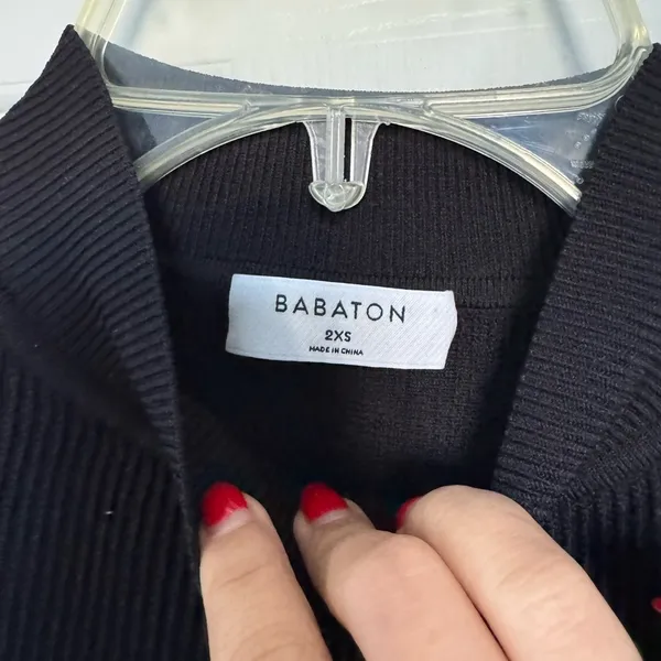 NWT Aritzia babaton sculpt knit halter crop - Image 5