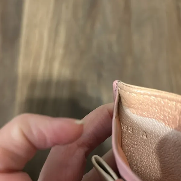 Miu Miu card holder - repainted - Image 10