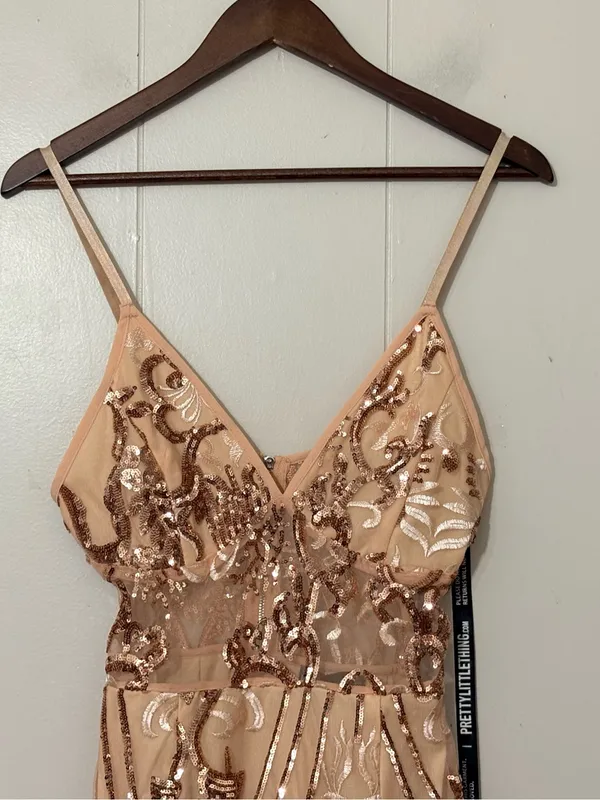 PrettyLittleThing Rose Gold Sequin Sheer Panel Bodycon Mini Dress Size 4 NWT - Image 2