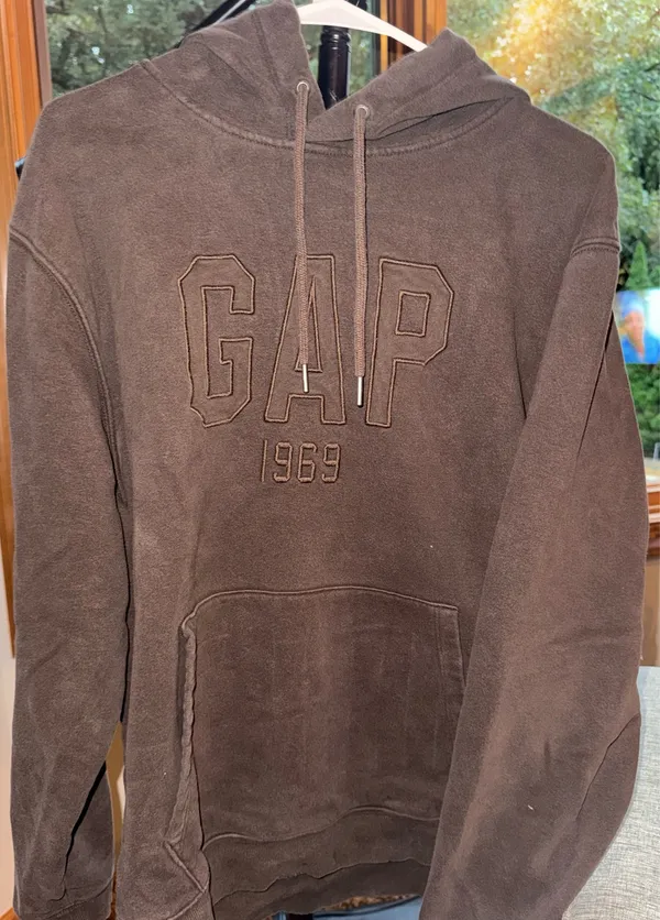 Brown Gap sweatshirt  - Image 2