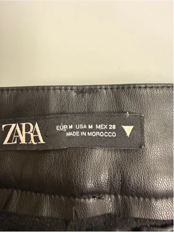 Women's Zara Faux Leather High Waist Belted Shorts Black Size M - Image 5
