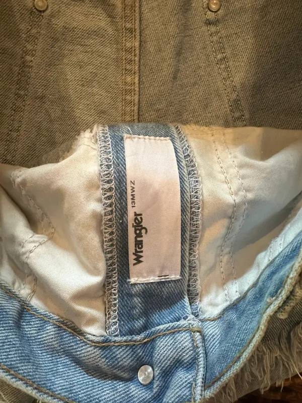Wrangler Shorts - Image 3