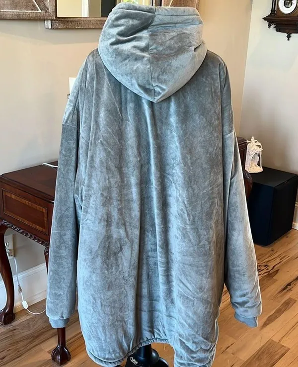 The Comfy Snuggie Pullover Blanket Gray Velvety Sherpa Robe Womens XS S M L XL - Image 13