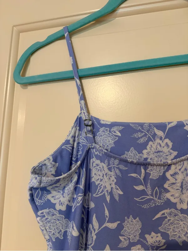 SO Blue Floral Spaghetti Strap Tiered Maxi Dress Size S - Image 5