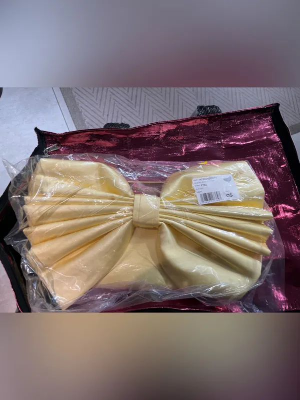 Nwt Alice + Olivia Semira Bow Clutch Bag Butter Yellow - Image 7