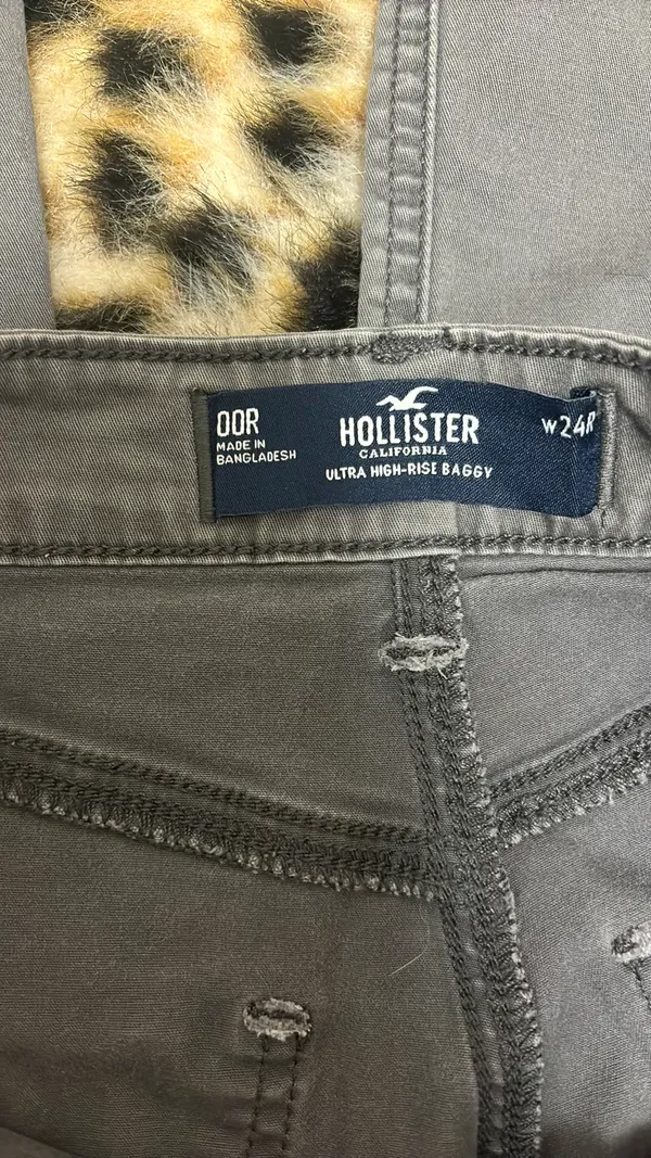 Hollister Cargo Pants - Image 2
