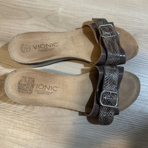 Vionic Orthaheel Technology Brown Snake Print Buckle Slide Sandals US 9 EU‎ 40 - Image 3