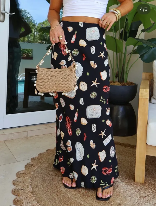 Boutique Women’s black beachy skirt - Image 2