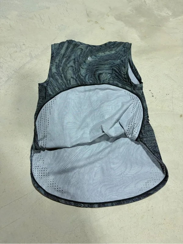 Lululemon high neck split hem run tank top 2 - Image 6