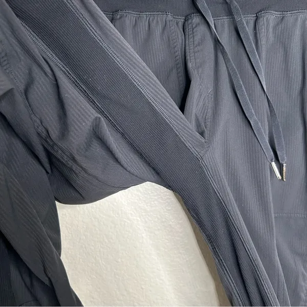 Lululemon Dance Studio Crop *25" Black 2 - Image 7