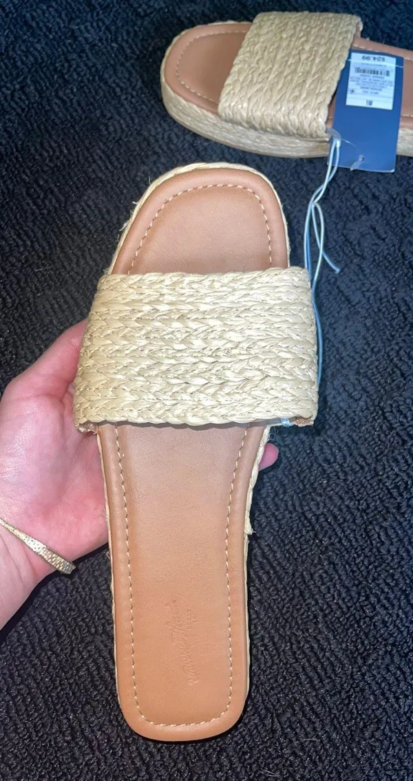 Platform Sandals Size 8.5 - Image 6