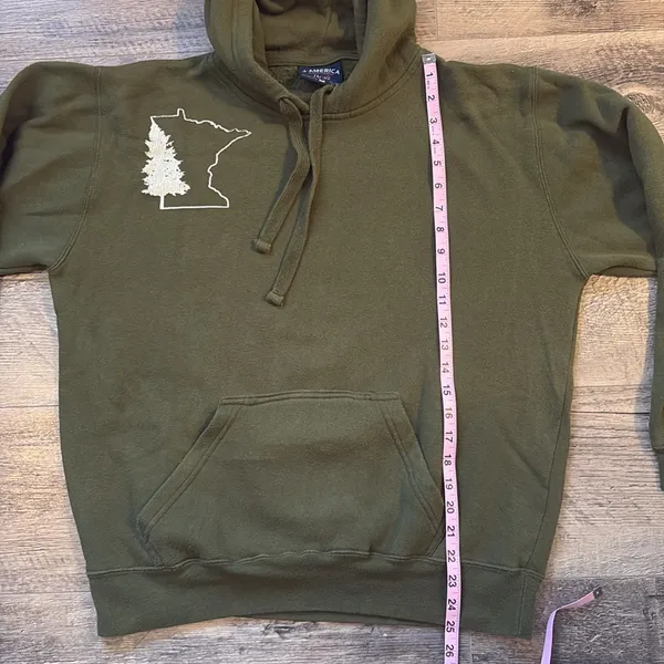 Oversized MINNESOTA Hoodie with hidden beer koozie pocket - Image 6