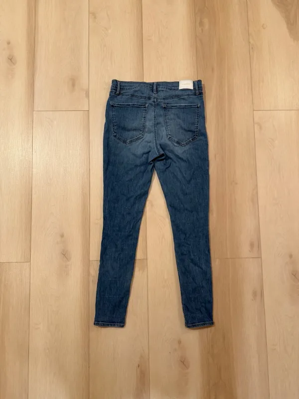 Express Distressed Skinny Mid Rise Jeans Women's Size 10 Long - Image 5