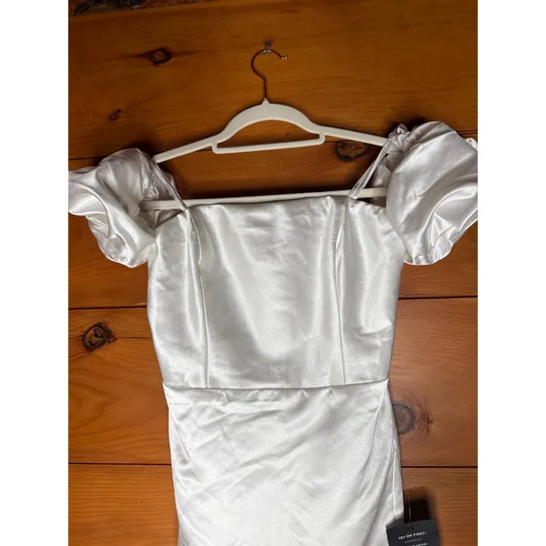NWT Lulus Significant Sensation White Satin Off-the-Shoulder Mini Dress Party M - Image 4