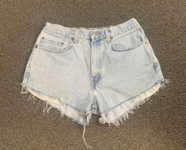 Vintage 505 Levi's Shorts  - Image 2