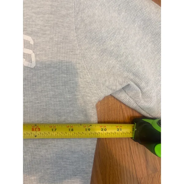 Brandy Melville Los Angeles California‎ Gray Waffle Knit Thermal Sweatshirt - Image 3