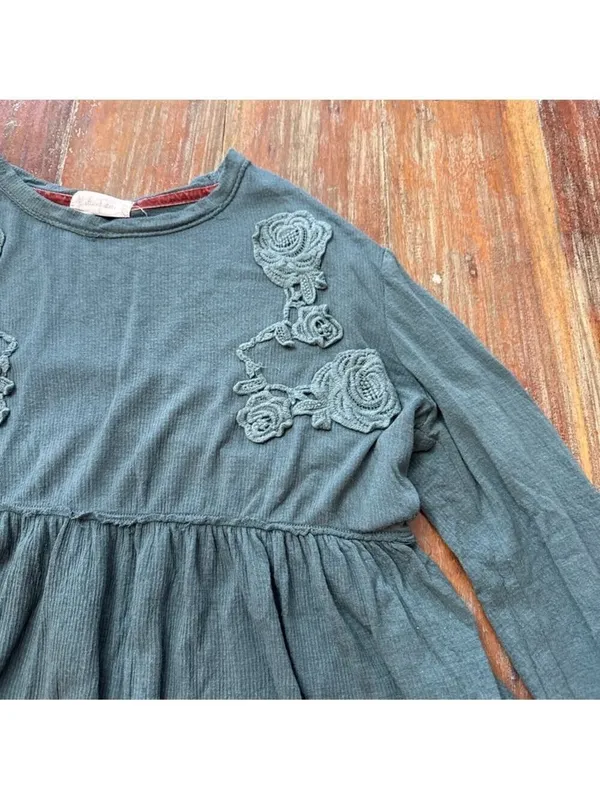 Altar'd State Green Floral Peplum Tee Size Small - Image 4