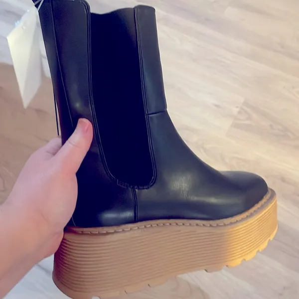 H&M black platform chunky mid calf boots size 5.5 - Image 6