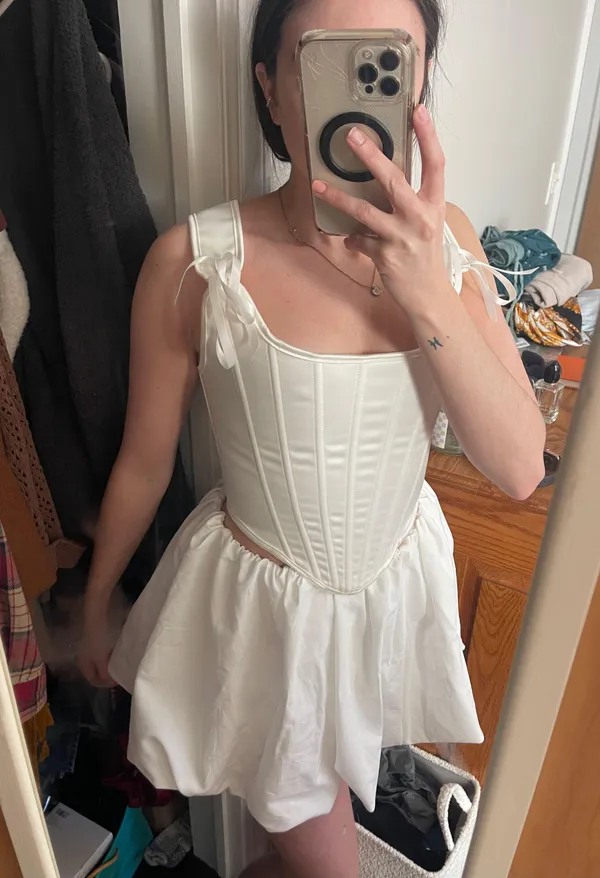 Scarlet Darkness White two piece set - Image 2