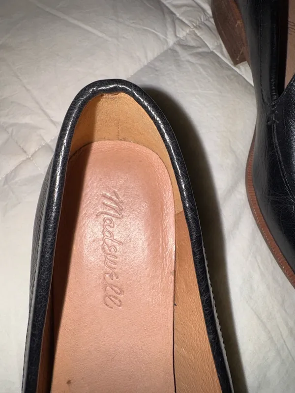 Madewell Black Leather Slip-On Loafers with Brown Sole - Image 5