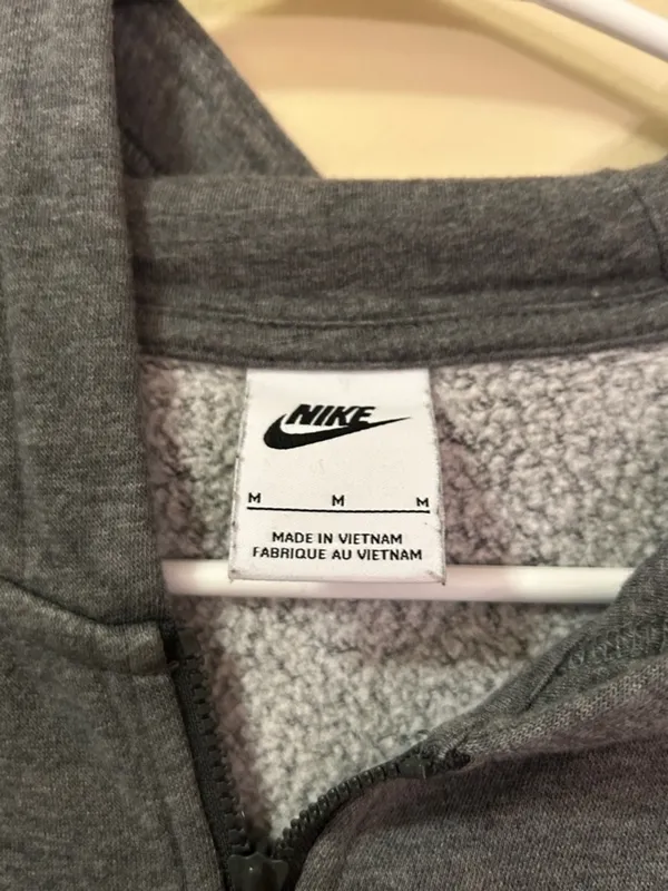 Nike Dark Gray Quartet Zip Hoodie- Medium- Dark Grey - Image 3