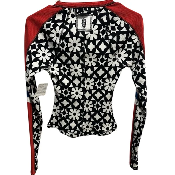 NWT FREE PEOPLE FP Movement Women's Kick Off Printed Layer Top in Aspen Onyx - Image 9