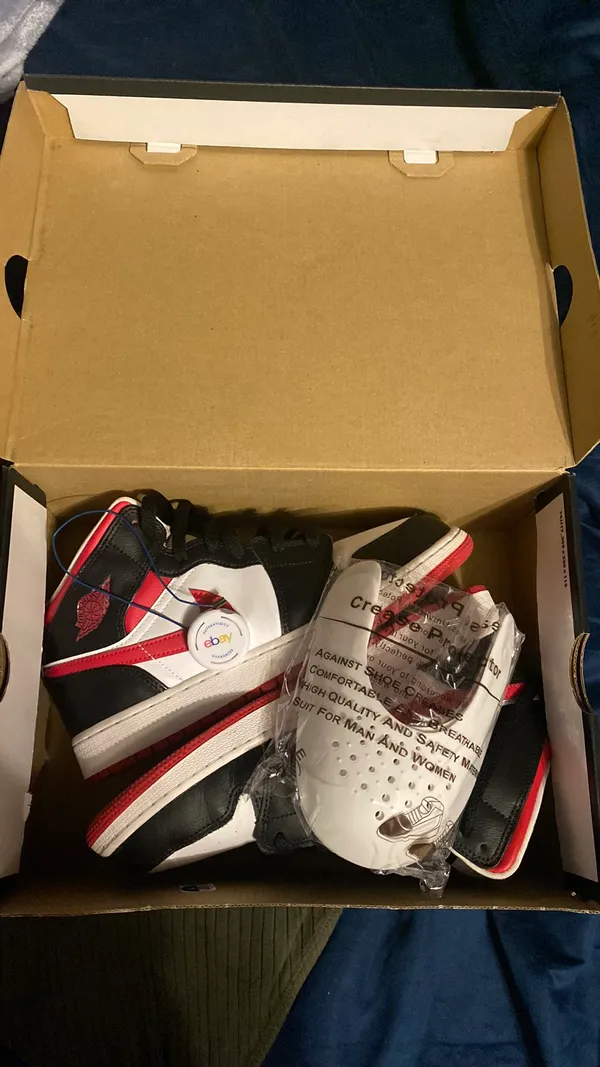 Nike Air Jordan 1 Mid - Image 5
