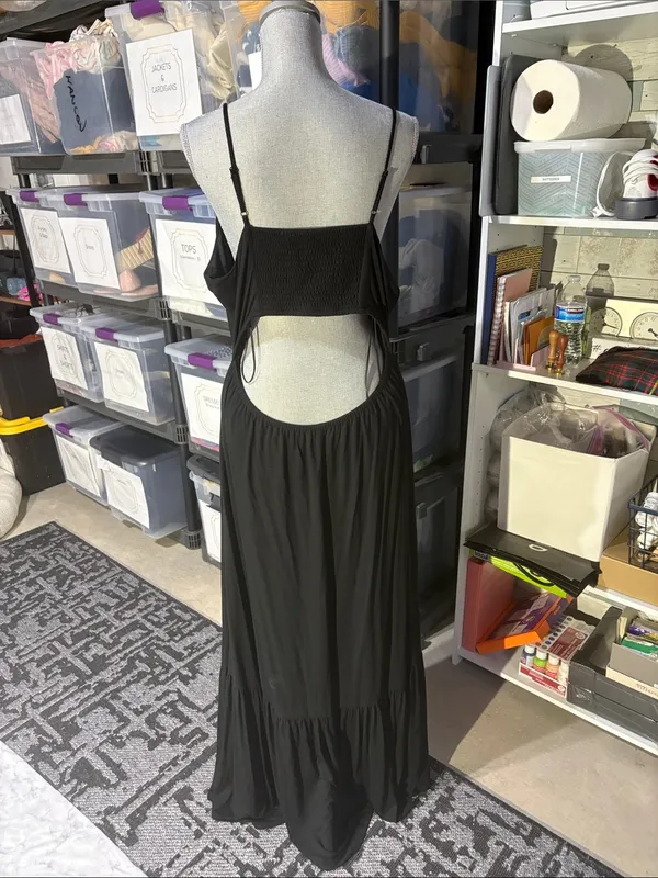 Express V-Neck Back Cutout Tiered Maxi Dress - Size XL - Image 4