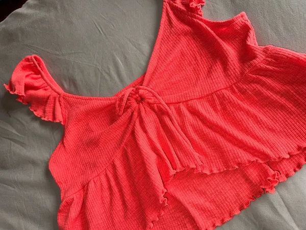 American Eagle V-Neck Keyhole Tank Top - Image 2