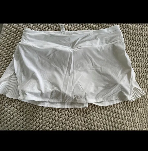 Lululemon Play off the Pleats Skirt 10 - Image 4