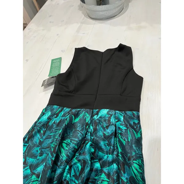 Melrose Social Green Black Leaf Pattern Gown Dress SBXQAYJ Size 10‎ NEW - Image 5