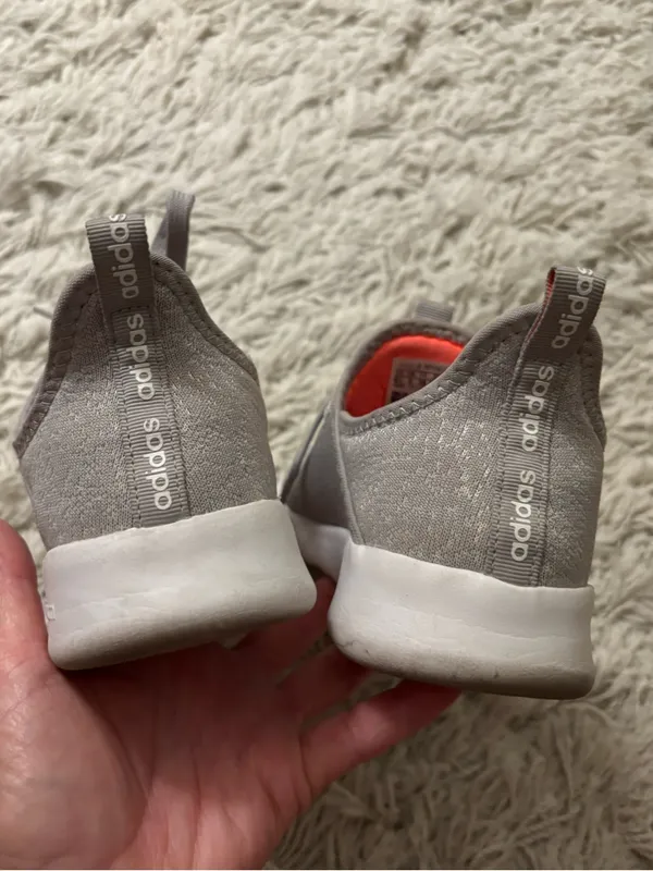 Adidas Cloudfoam Women’s Gray Lightweight Sneakers with Coral Lining Size 6.5 - Image 3