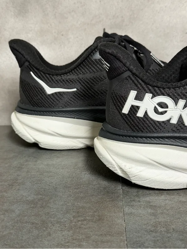 Hoka One One Clifton 9 Women’s Black / White Running Shoes 1127896 Size 9.5B - Image 13