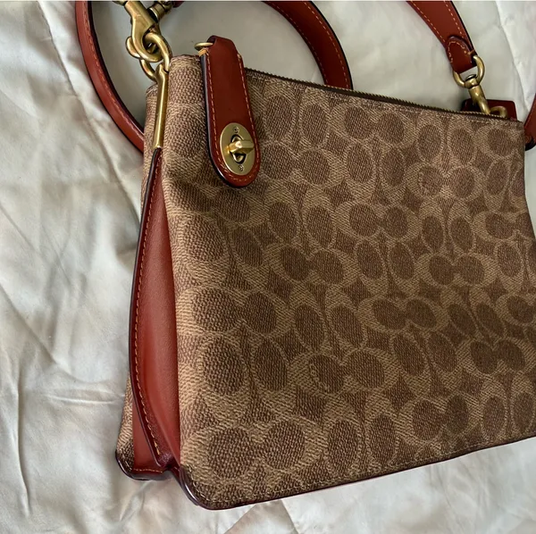 Coach Double Zip Shoulder Signature  Canvas Handbag  - Image 12