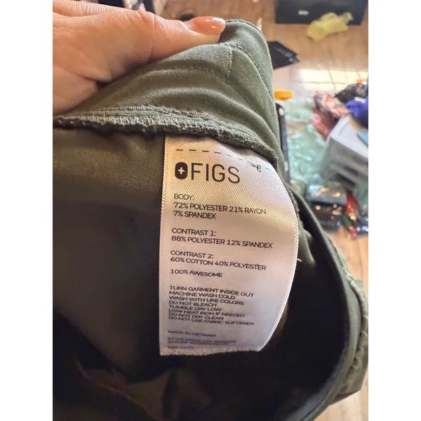 FIGS Technical Collection Zamora Jogger Scrub Pants Olive Green Women Small S/P - Image 4