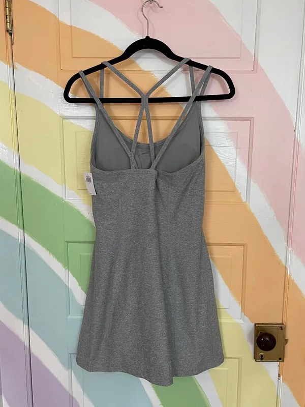 NWT Old Navy Active Cloud + Strappy Athletic Dress Shorts Bra Gray Sz L 🧡🎀 - Image 5