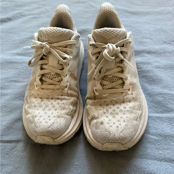 Hoka White cliffton 9 running shoes - Image 4