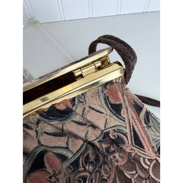 Vintage 80s Tapestry Patchwork Floral‎ Crossbody Bag Gold Frame Clasp Boho - Image 11