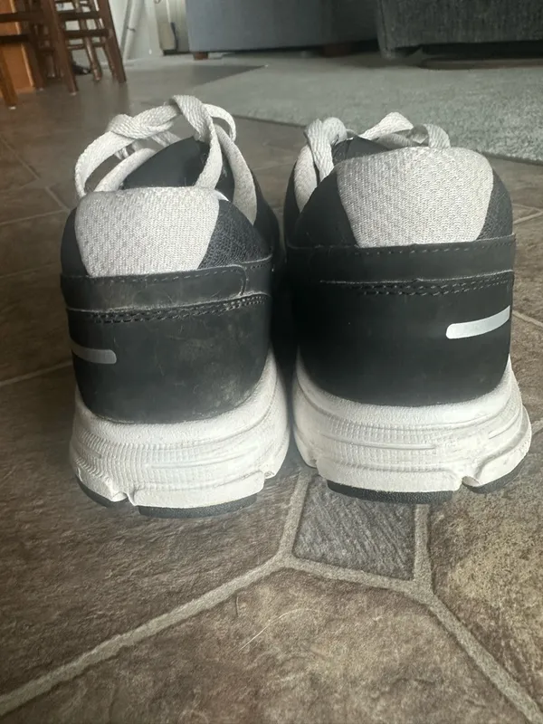Nike Air Relentless Sneakers Black/White Running, Gym, Exercise… Worn - Image 5