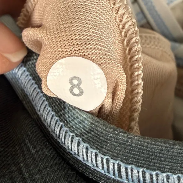 Lululemon‎ Free To Be Wild Sports Bra Size 8 Blue White Abstract Strappy Back - Image 4