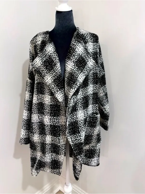 Jealous Tomato Black & White Plaid Open Front Overcoat / Coatigan - Size Small - Image 2