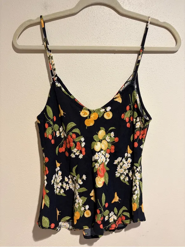 Reformation Gem Cherry Fruit Pattern V-Neck Cami Sleeveless Tank Top Size Large - Image 5