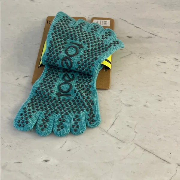 ToeSox Turquoise Low Rise Toe Socks Blue - Image 2