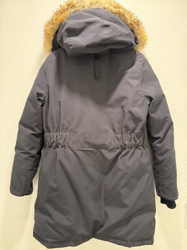 Canada Goose navy trillium heritage down parka coat with coyote fur hood - Image 13