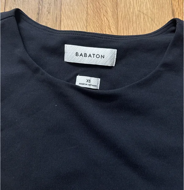 Aritzia babaton contour top xs - Image 2